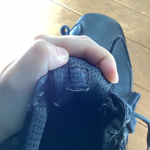 Calvin Klein Black Leather Sneakers‎ Mens 11.5M Casual Lace Up Shoes - Picture 4 of 8